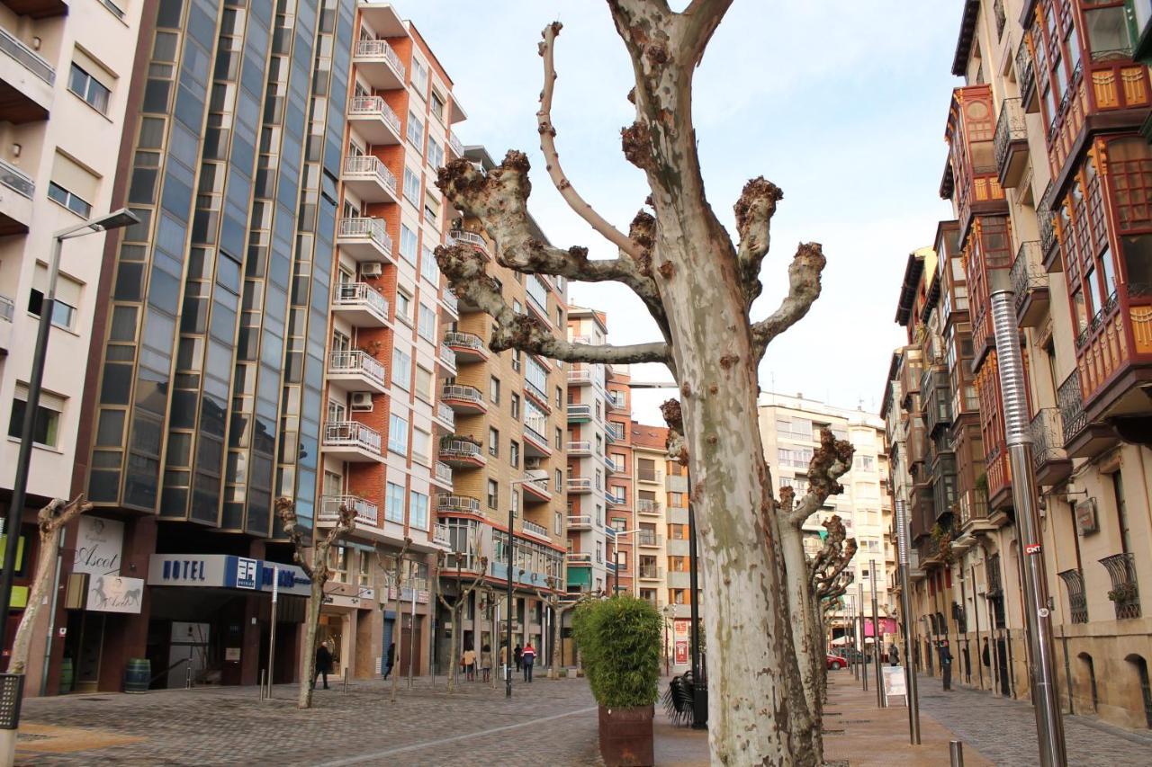 Hotel Los Bracos Logroño Exterior foto