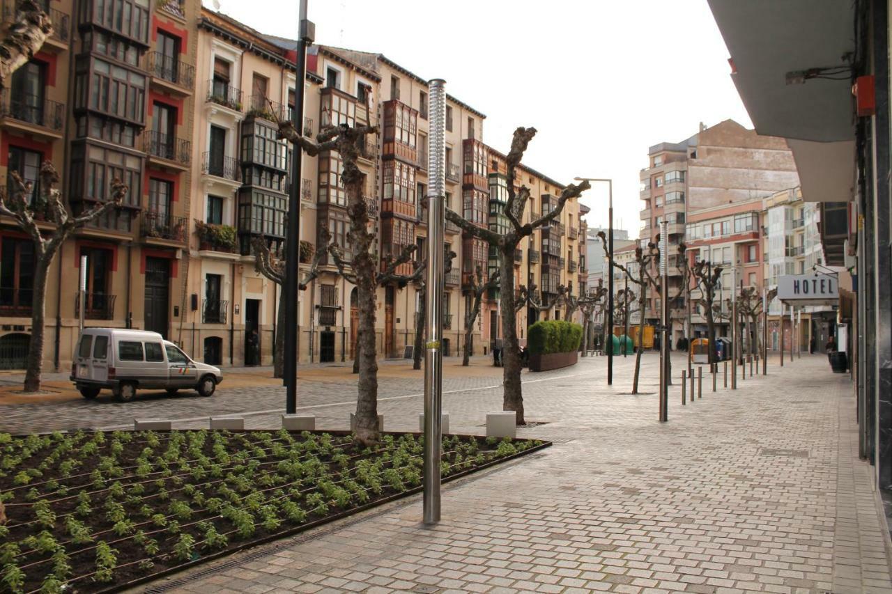 Hotel Los Bracos Logroño Zimmer foto